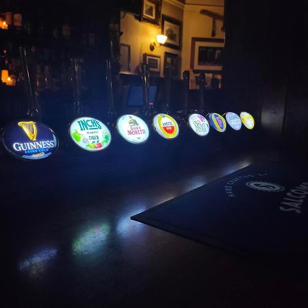 The Trusty Servant Inn ลินด์เฮิร์สต์ ภายนอก รูปภาพ